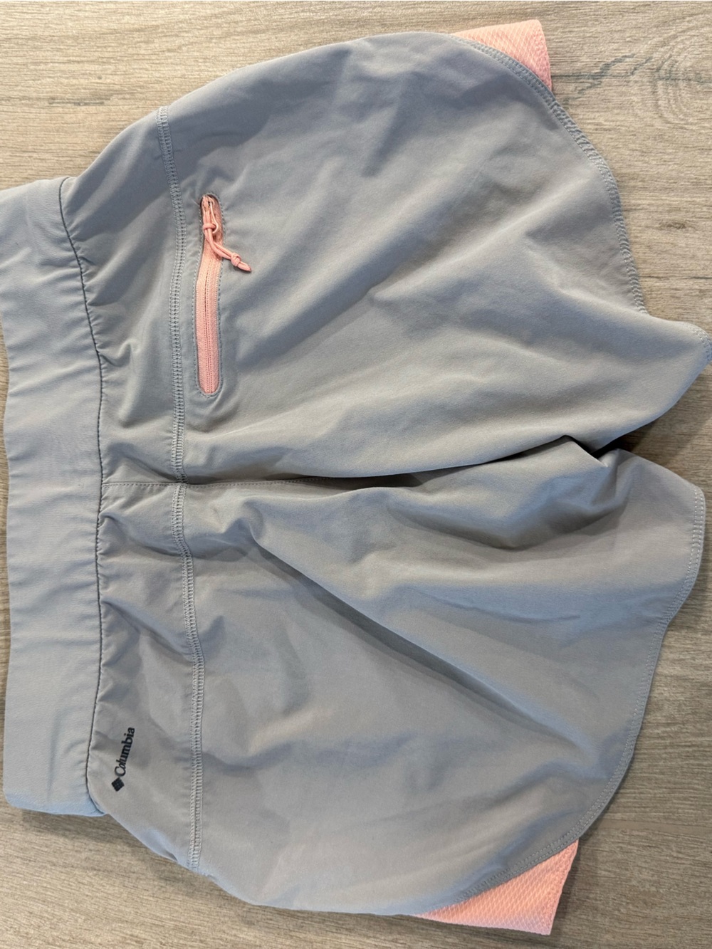 Columbia Gray Pink Athletic Running Shorts Women’s Medium Activewear Pocket M - Picture 5 of 9